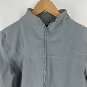 Zyia Active Gray Long Sleeve Womens Pullover Hoodie Jacket With Half-Zip Front